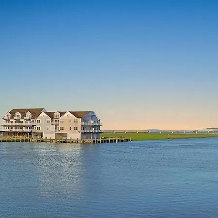 Bay Daze - Waterfront Townhome W Private Boat Dock!